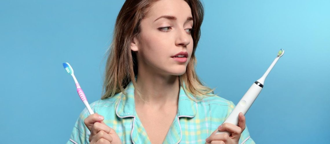 Manual_vs._Electric_Toothbrushes