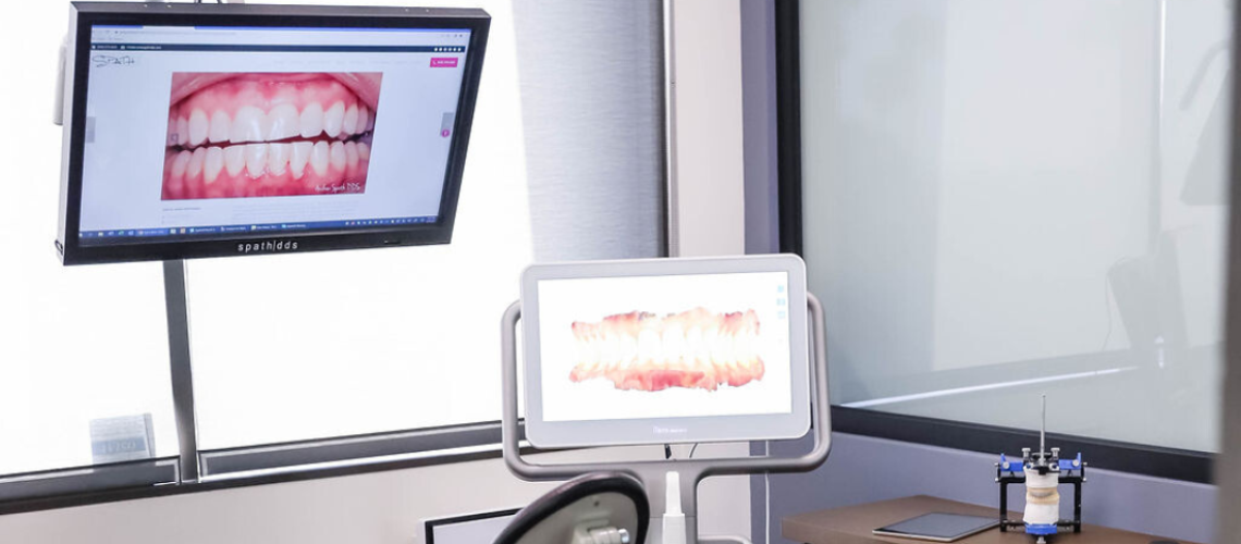 Office_Technology_at_Spath_Dentistry_in_Newport_Beach,_California